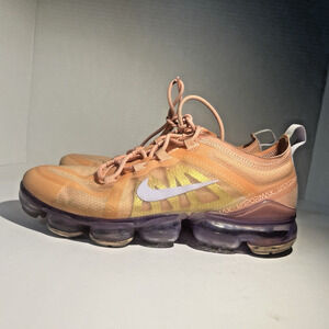 Nike Air Vapor Max Bleached Coral size 8 WOMEN